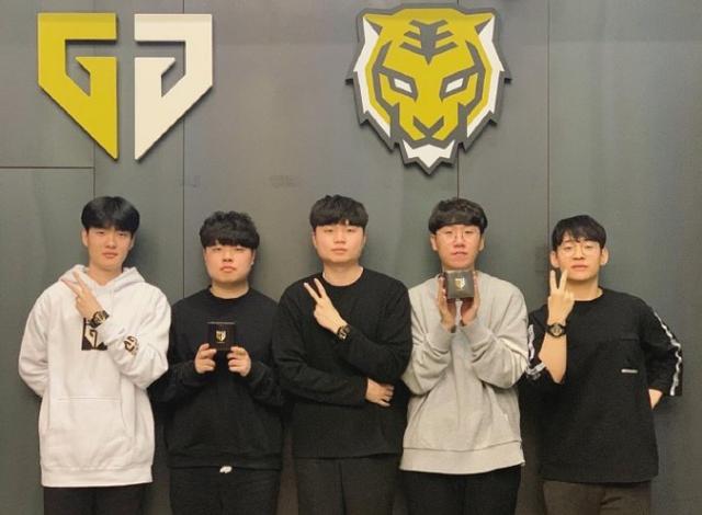 自己的极限 自己的极限