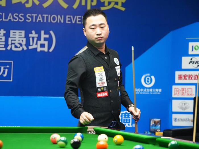 一个队伍的 一个队伍的