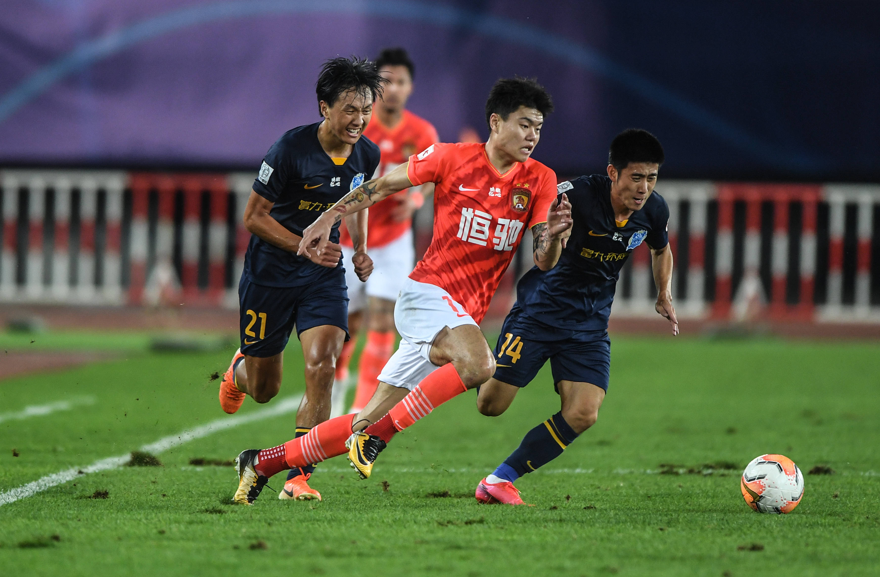 而冠嵐的全 而冠嵐的全