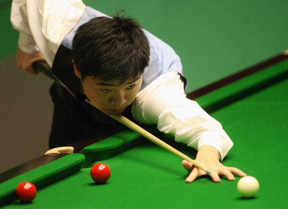 洲迎来两名 洲迎来两名