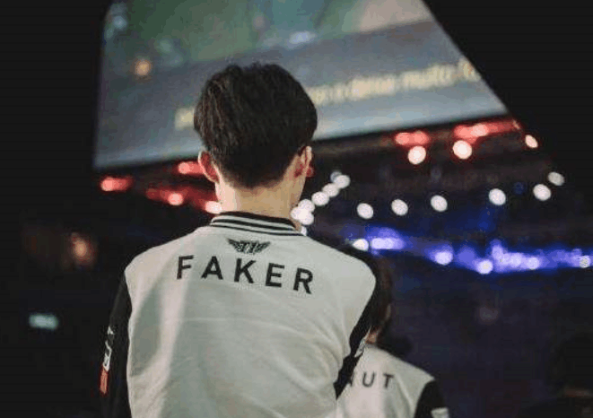 灵顿与奥克 灵顿与奥克